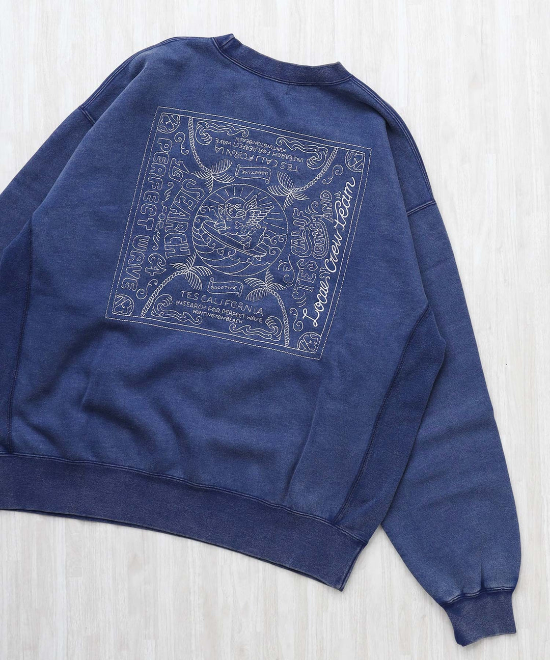 10月下旬お届け予定》TES VINTAGE BANDANA EMB PIGMENT BIG SWEAT