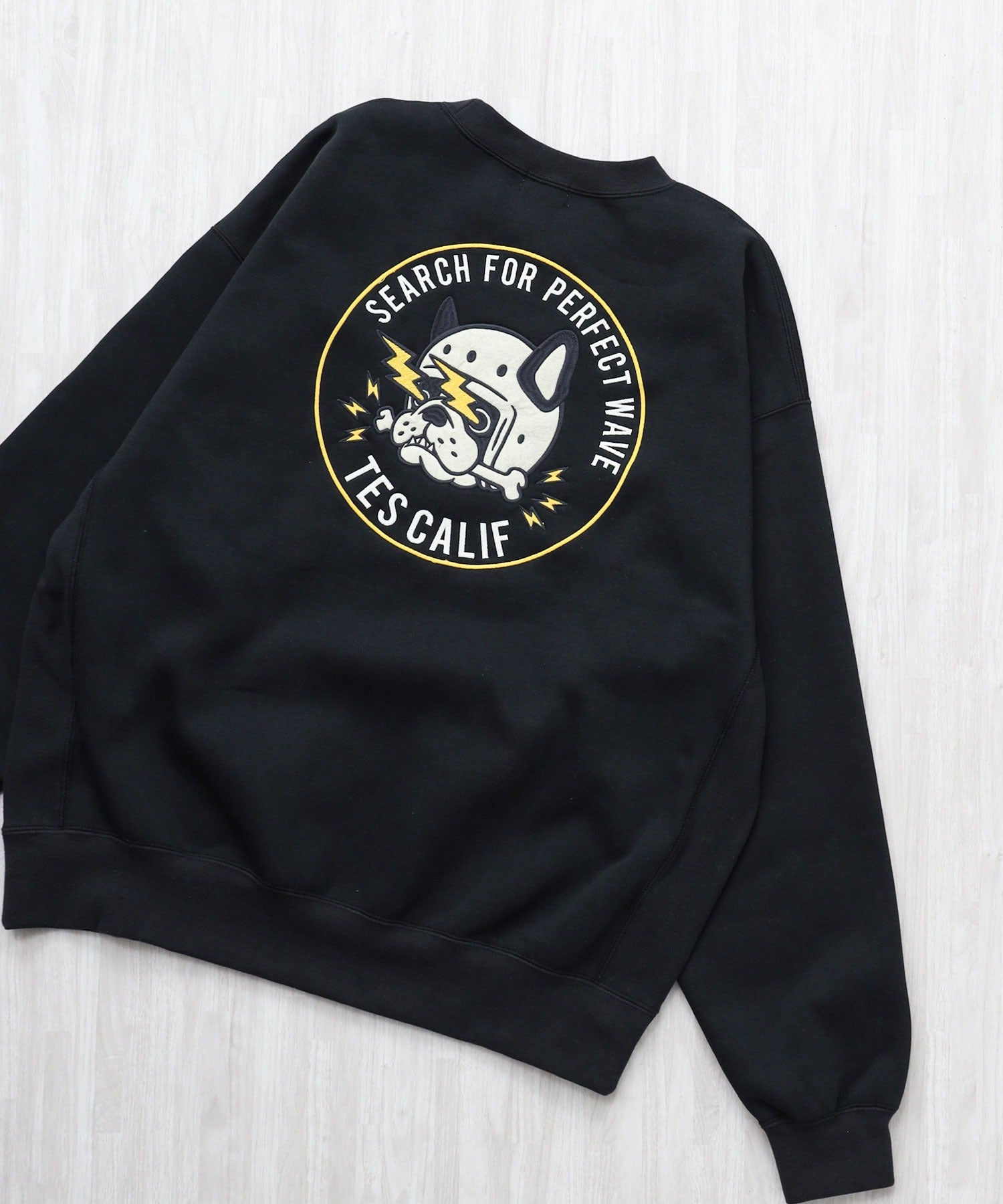 10月下旬お届け予定》TES BIKER BUHI EMB BIG SWEAT / クルーネック