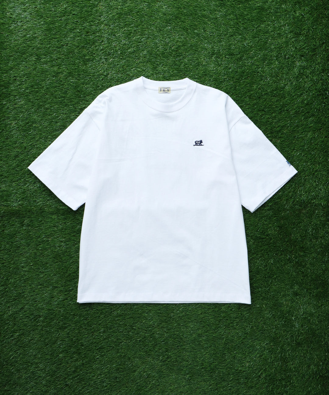 7月下旬お届け予定》TES SATIN WAPPEN BIG T-SHIRT / ビッグシルエット 7月下旬お届け予定》TES SATIN WAPPEN BIG T-SHIRT / ビッグシルエット