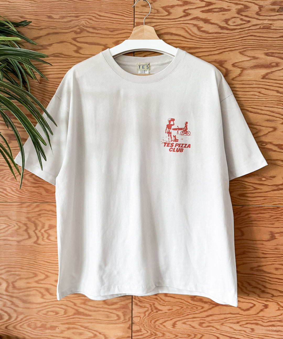 WEB / FLAG SHOP限定】TES PIZZA CLUB T-SHIRT /オーバーサイズ