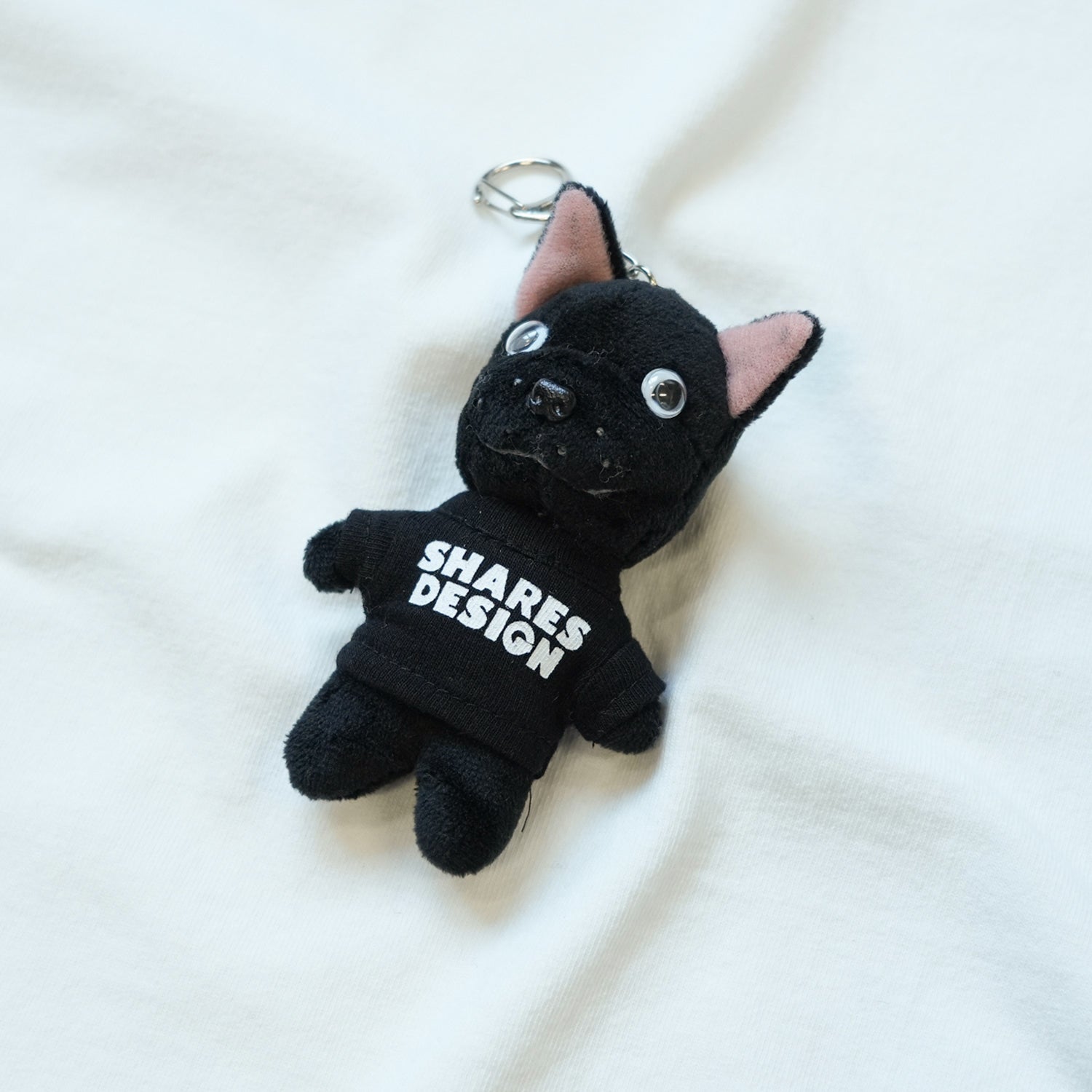 SHARES TOY KEY HOLDER / ぬいぐるみキーホルダー ブリンドル – TES