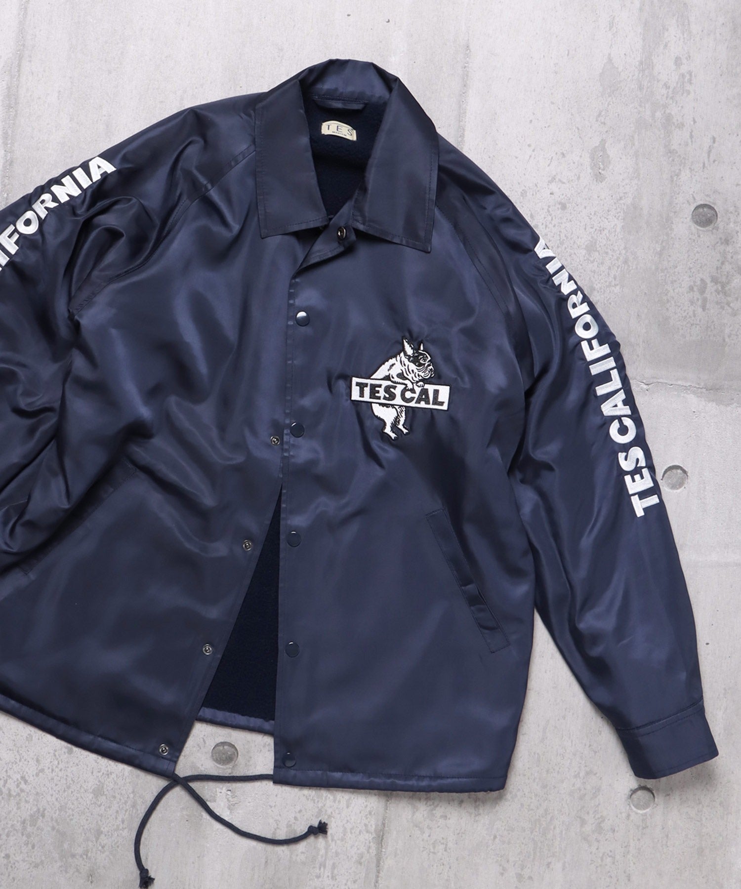 86867239b_16_d_1800x1800.jpg?v