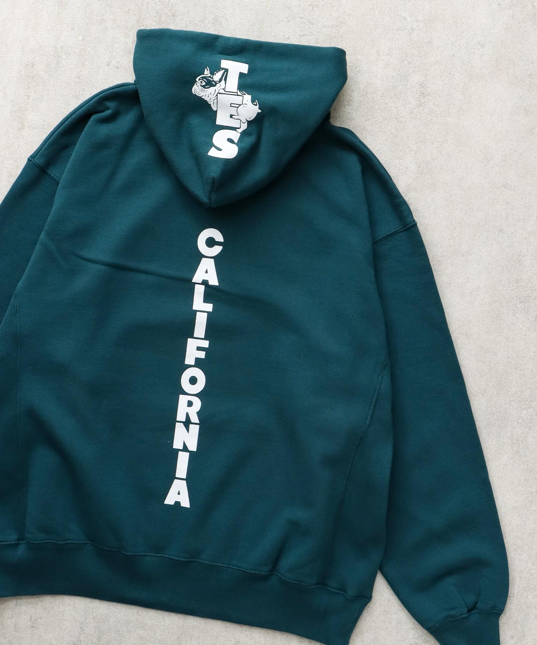 TES CAL FLOCK LOGO SWEAT PARKA / スウェットパーカー – TES
