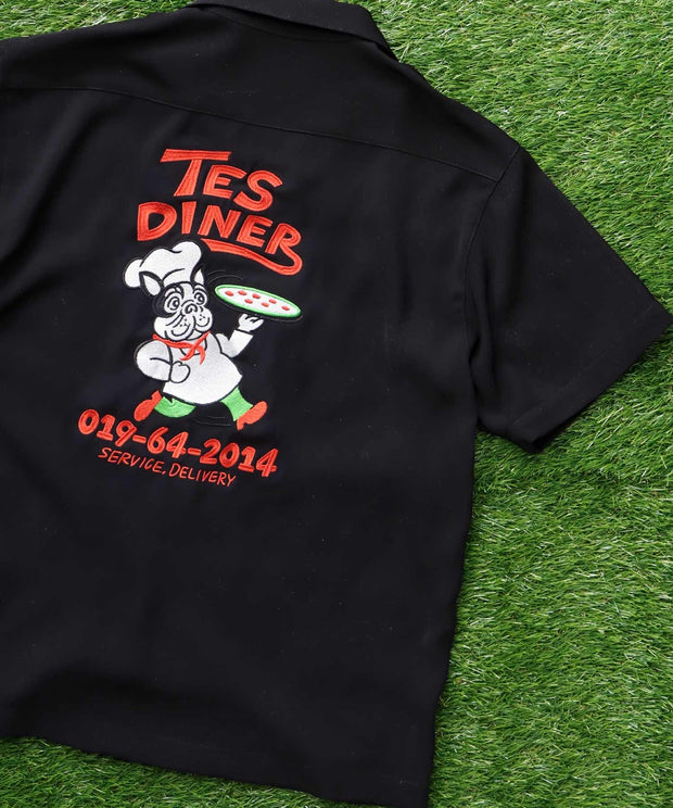 《5月上旬お届け予定》	TES PIZZA DINER CREW EMB SHIRT / 半袖シャツ