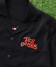 《5月上旬お届け予定》	TES PIZZA DINER CREW EMB SHIRT / 半袖シャツ