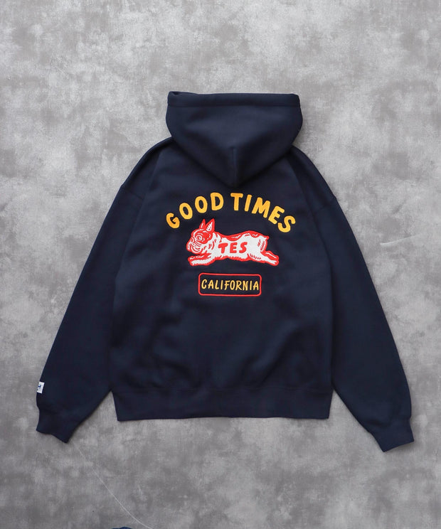 《10月下旬お届け予定》TES GOOD TIMES EMB BIG SWEAT ZIP PARKA / スウェットパーカー
