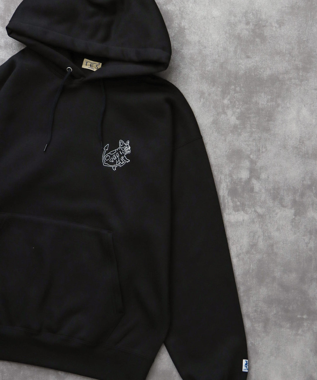 10月下旬お届け予定》TES BANDANA EMB BIG SWEAT PARKA