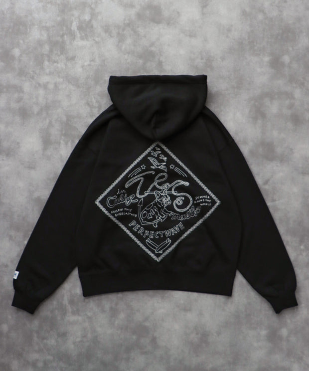 《10月下旬お届け予定》TES BANDANA EMB BIG SWEAT PARKA / スウェットパーカー