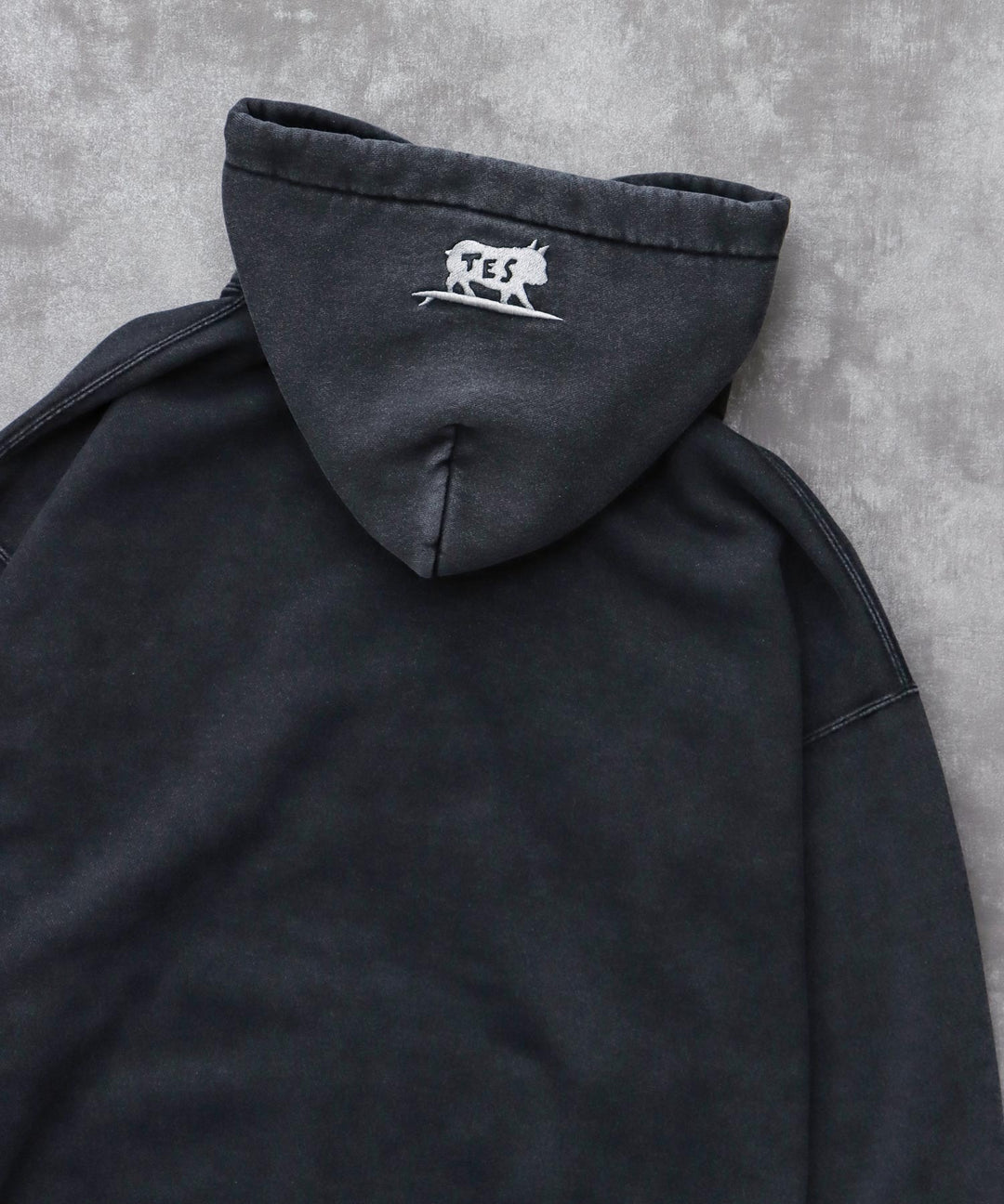 TES LOCAL CREW PIGMENT BIG SWEAT PARKA / スウェットパーカー – TES